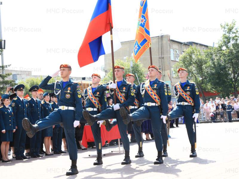 На Урале состоялся 87-ой выпуск молодых специалистов пожарно-технического профиля
