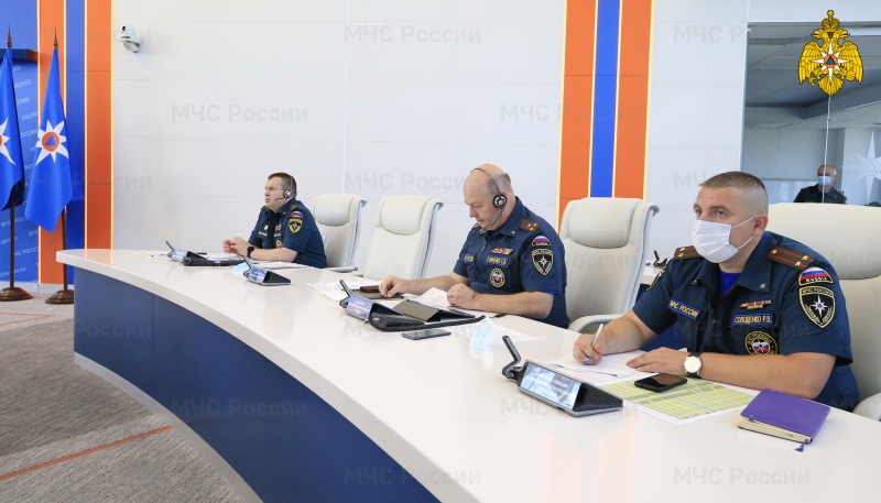 На контроле МЧС России – ликвидация последствий неблагоприятных метеоявлений