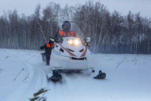 На Новосибирском водохранилище спасли упавшего со снегохода мужчину