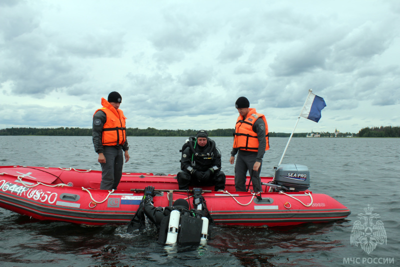 В МЧС России совершенствуют подготовку водолазов