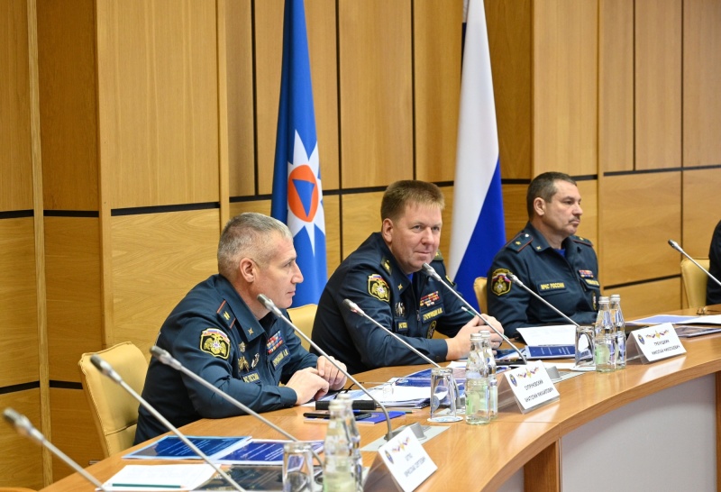 Заместители Министра МЧС России приняли участие в аттестации слушателей Института развития Академии