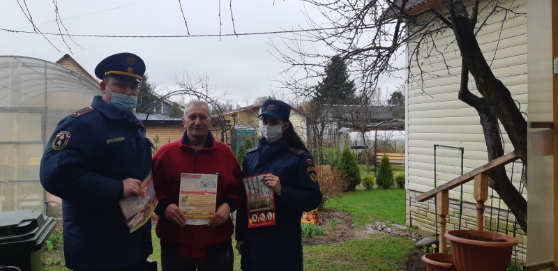 Силы МЧС России обеспечили безопасность более 18 тыс. праздничных мероприятий