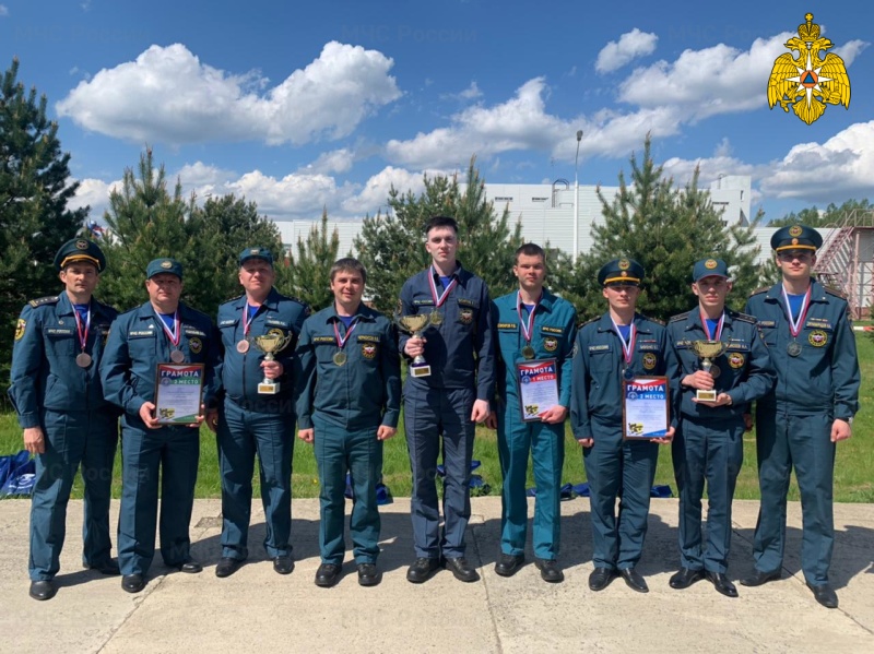 Команда Северо-западного РПСО МЧС России завоевала золото в соревновании по управлению подводными роботами