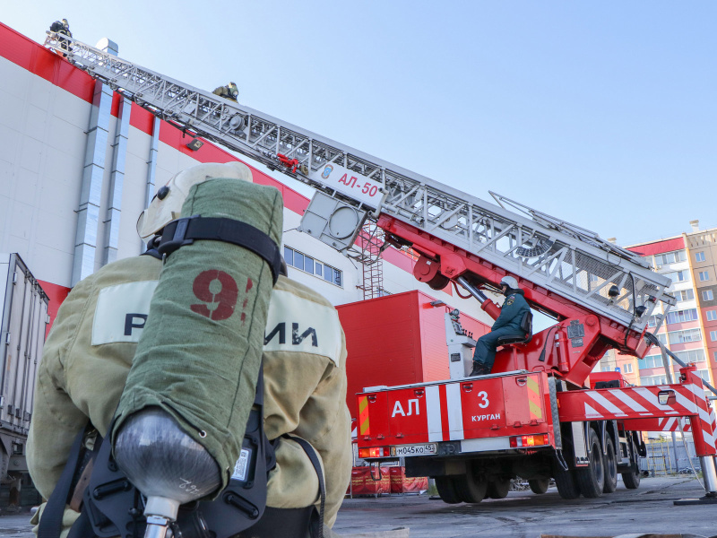 В Кургане прошли пожарно-тактические учения на объекте  с массовым пребыванием людей