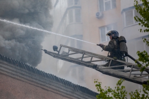 В Новосибирской области неисправность электропроводки привела к пожару с эвакуацией людей
