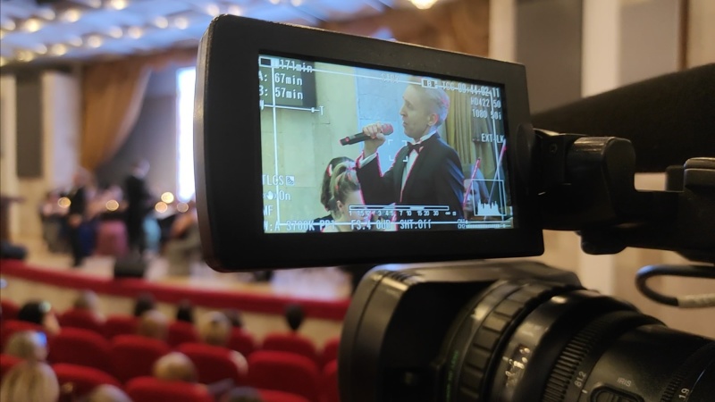 Показательный оркестр МЧС России поздравил сотрудниц ведомства с 8 марта