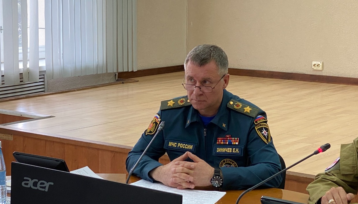 Евгений Зиничев провел в Якутии совещание по готовности субъекта к сезонным рискам