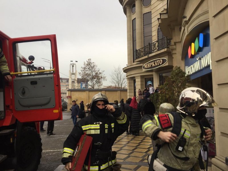 На объектах с массовым пребыванием людей проходят пожарно-тактические учения
