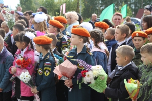 В День знаний сотрудники МЧС России провели более тысячи уроков безопасности в школах Новосибирской области (фото)