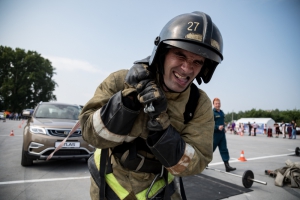 В Новосибирской области прошли соревнования по пожарно-спасательному многоборью (фото)
