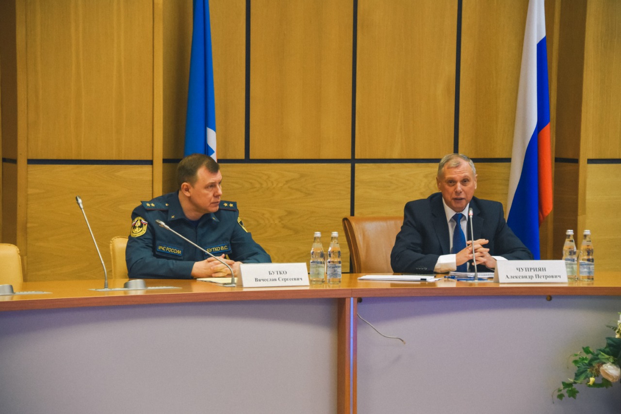 Заместители Министра МЧС России провели учебные занятия в Институте развития Академии ГПС МЧС России