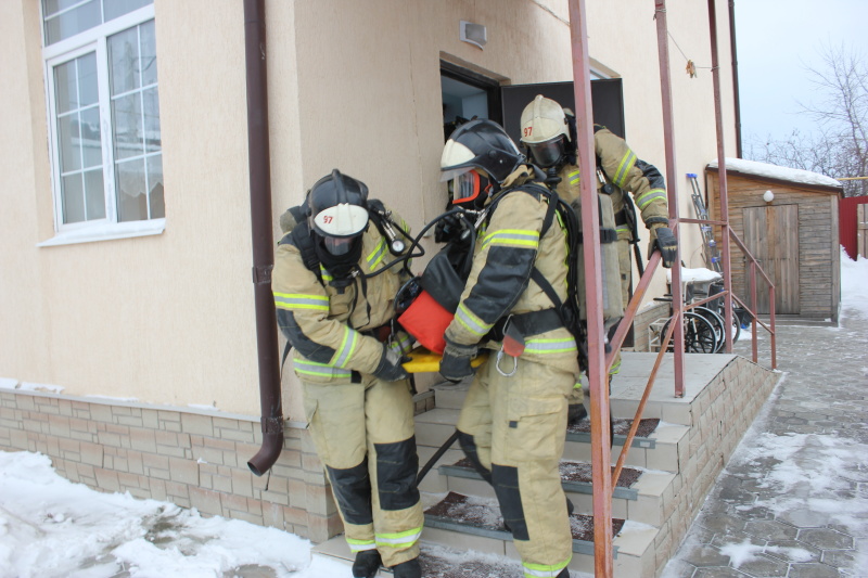 В Свердловской области сотрудники МЧС проверяют частные пансионаты для престарелых