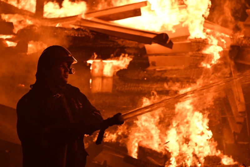 Подвиг пожарных и спасателей, отдавших свои жизни во имя помощи людям, бессмертен