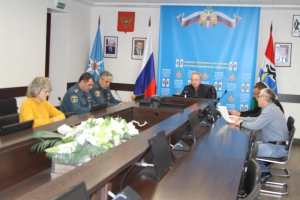  Начальник Главного управления МЧС России по Новосибирской области поддержал инициативу о расширении Общественного совета (фото)