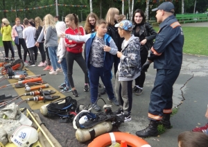 Новосибирские спасатели напомнили детям о безопасности