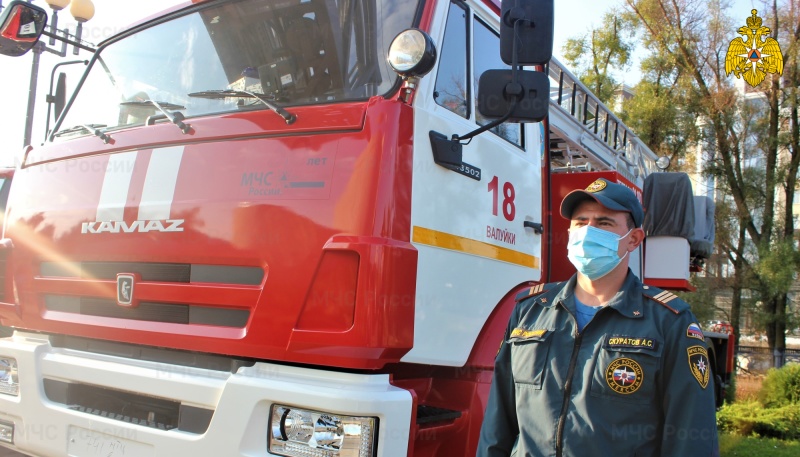 Пожарные и спасатели Белгородского МЧС России получили 10 пожарно-спасательных автомобилей
