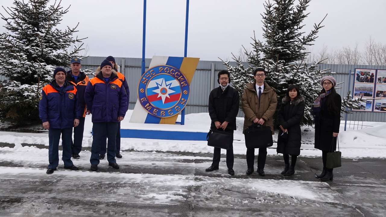 Делегация Японского консульства в г. Хабаровске посетила Дальневосточный региональный поисково-спасательный отряд МЧС России