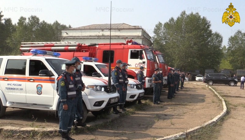 Масштабная группировка МЧС России обеспечивает безопасность проведения работ на промплощадке «Усольехимпром»