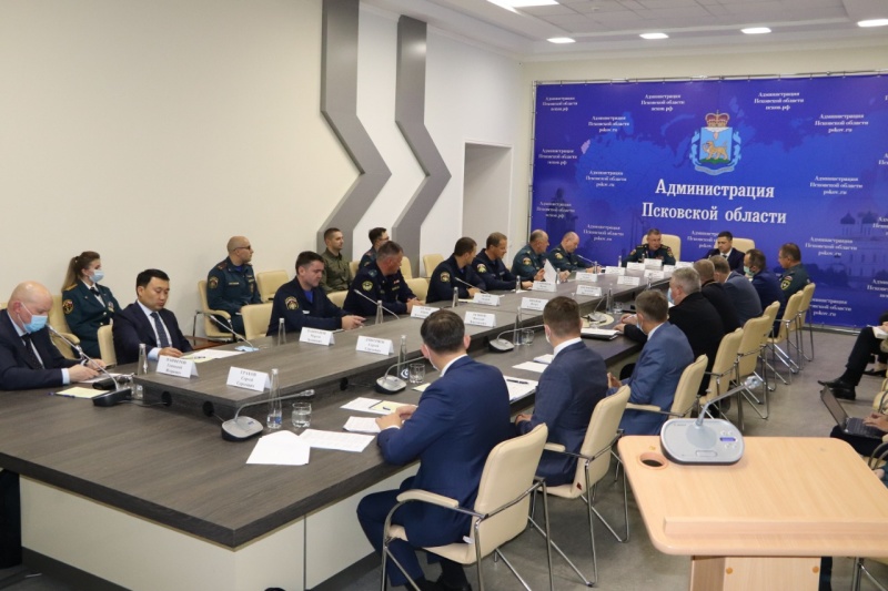 Евгений Зиничев: в Псковской области требуется увеличить количество пожарных извещателей в частных домах