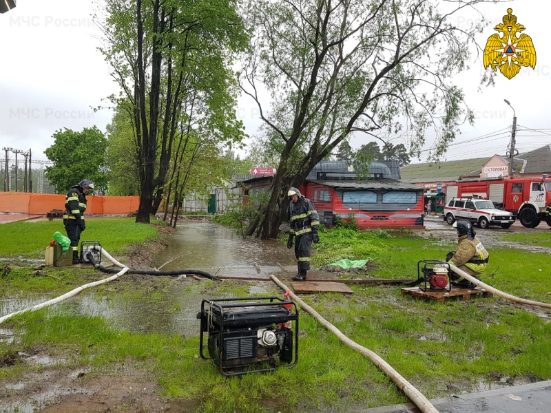 В Московской области продолжают ликвидировать последствия комплекса неблагоприятных явлений