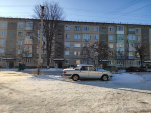 В Новосибирской области мужчина по дороге в гости спас от пожара двух человек из пятиэтажки