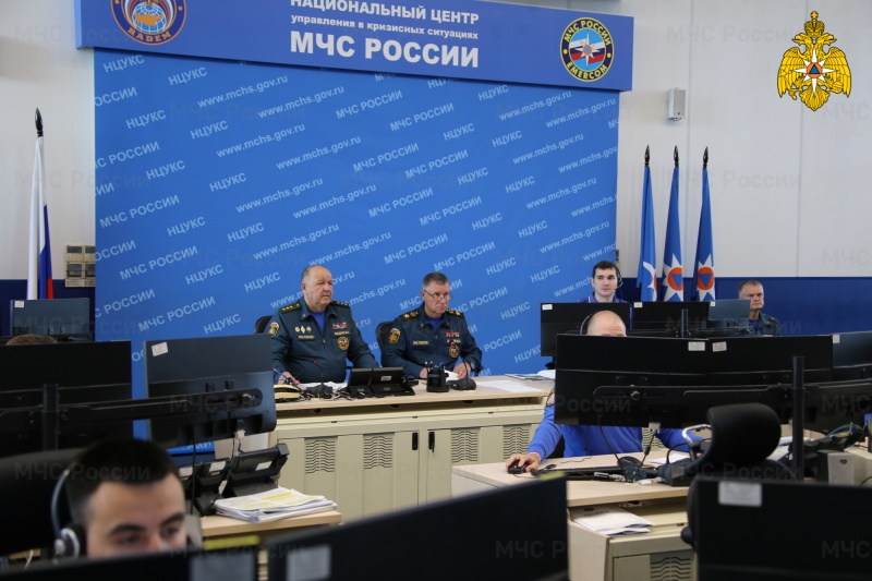 Глава МЧС России Евгений Зиничев провел совещание по ситуации с пропавшим пассажирским самолётом АН-26 на территории Камчатского края