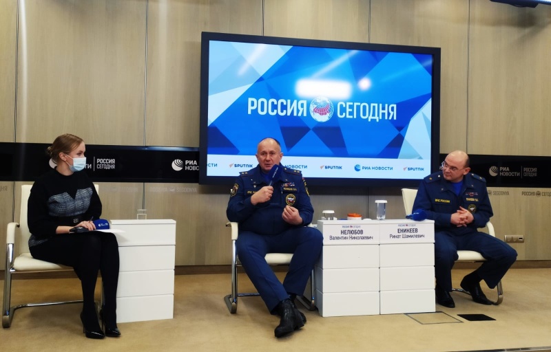 МЧС России обеспечило безопасность 28 тысяч праздничных мероприятий