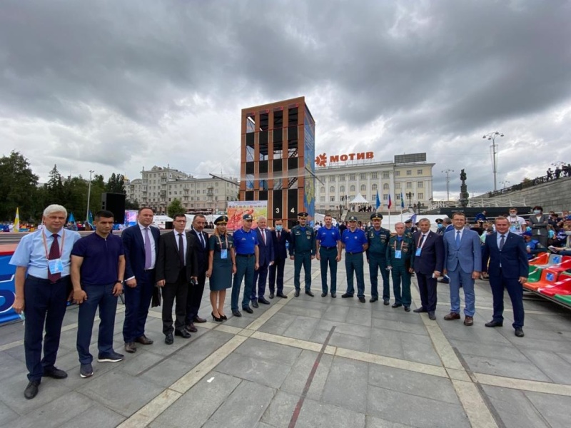 В Екатеринбурге стартовал Чемпионат МЧС России по пожарно - спасательному спорту