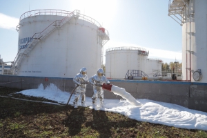 В городе Обь начались крупные учения по предотвращению чрезвычайных ситуаций (фото)