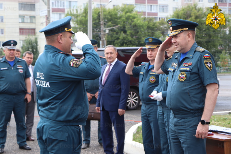 Заместитель министра МЧС России Николай Гречушкин оценил ход строительства нового здания центра управления в кризисных ситуациях Мордовии