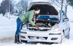 Специалисты МЧС России дали рекомендации, как уберечь автомобиль от пожара в зимний период