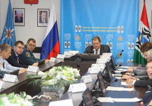 Главам муниципалитетов поручили перекрывать места выезда на лед и активнее выставлять спасательные посты (фото)