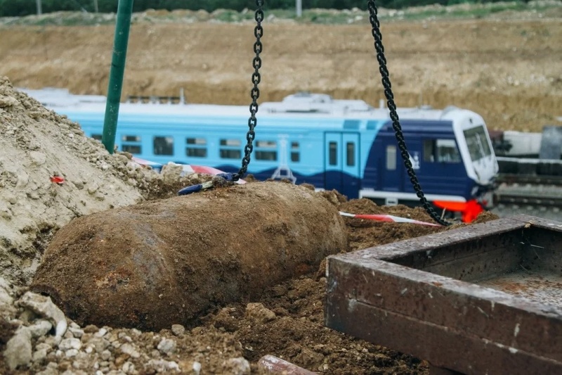 Севастопольские пиротехники МЧС России ликвидировали бомбу времён войны весом 250 килограммов