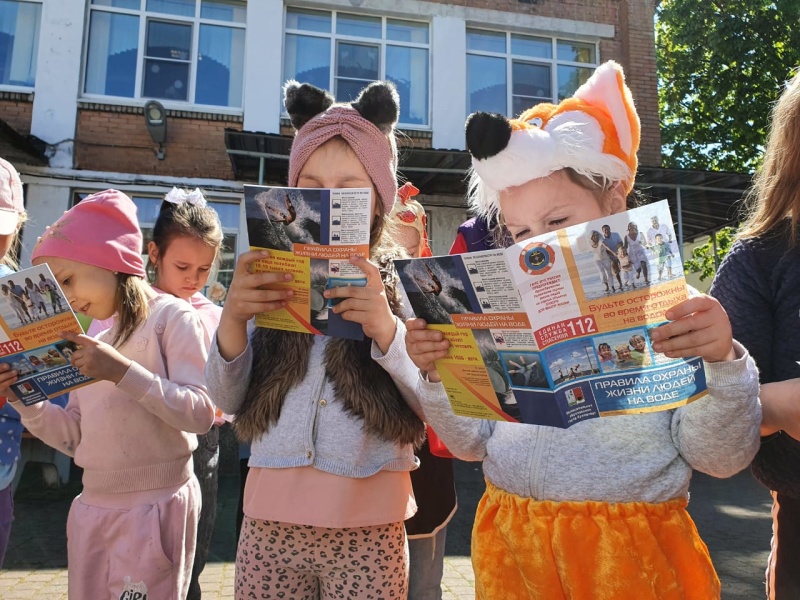 МЧС России призывает граждан не оставлять детей без присмотра